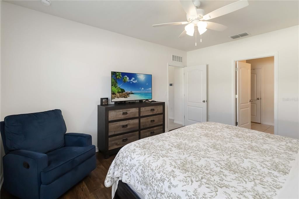 待售: $434,900 (4 贝兹, 2 浴室, 1846 平方英尺)