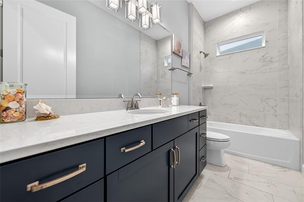 For Rent: $3,800 (3 beds, 2 baths, 2778 Square Feet)