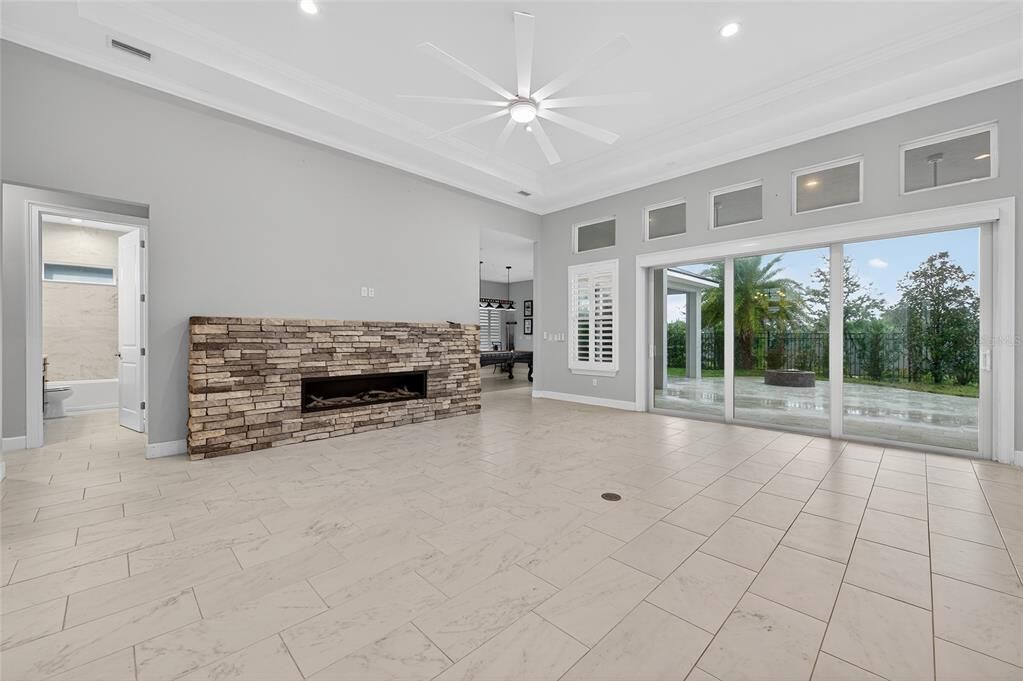 For Rent: $3,800 (3 beds, 2 baths, 2778 Square Feet)