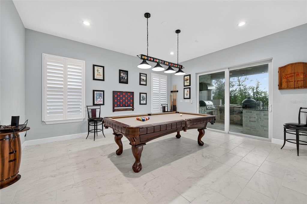 For Rent: $3,800 (3 beds, 2 baths, 2778 Square Feet)