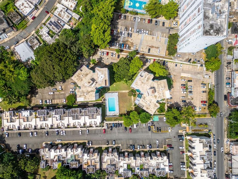 На продажу: $295,000 (3 спален, 2 ванн, 900 Квадратных фут)