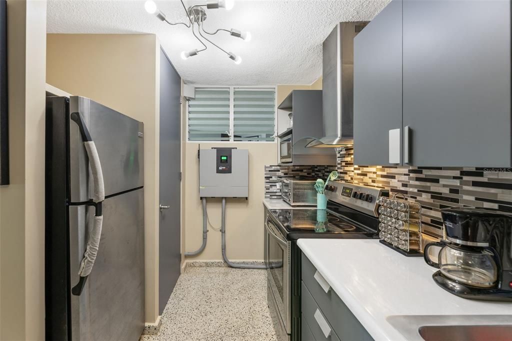 На продажу: $295,000 (3 спален, 2 ванн, 900 Квадратных фут)