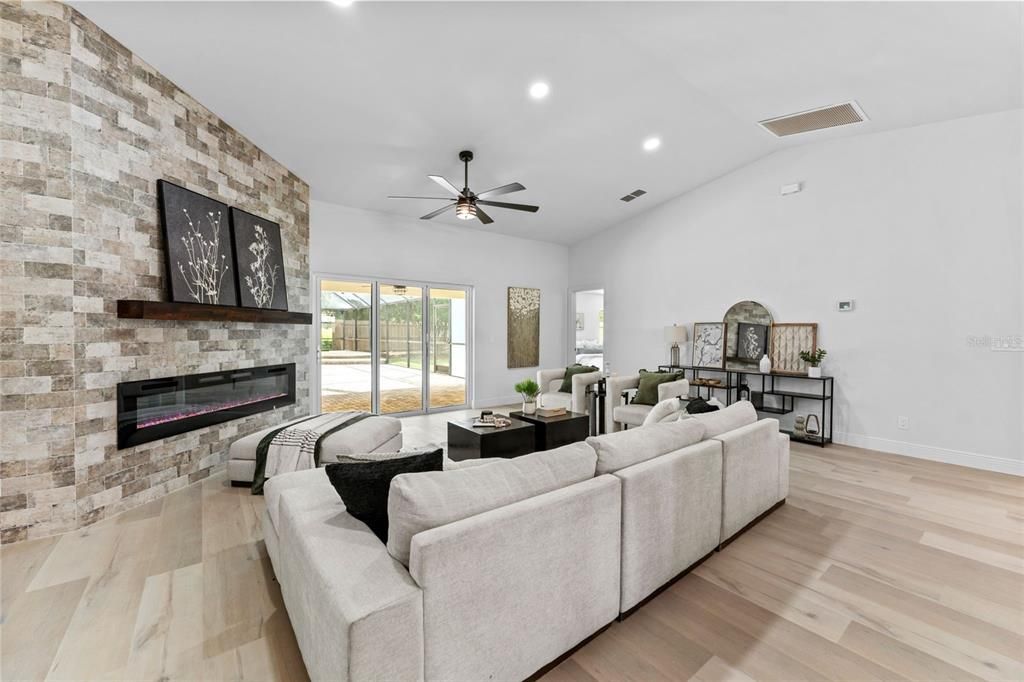 For Sale: $950,000 (3 beds, 3 baths, 2390 Square Feet)