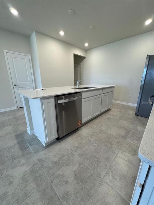 出租: $2,800 (3 贝兹, 2 浴室, 1683 平方英尺)