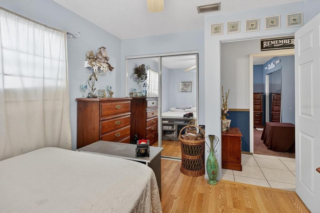 Active With Contract: $280,000 (3 beds, 1 baths, 1171 Square Feet)