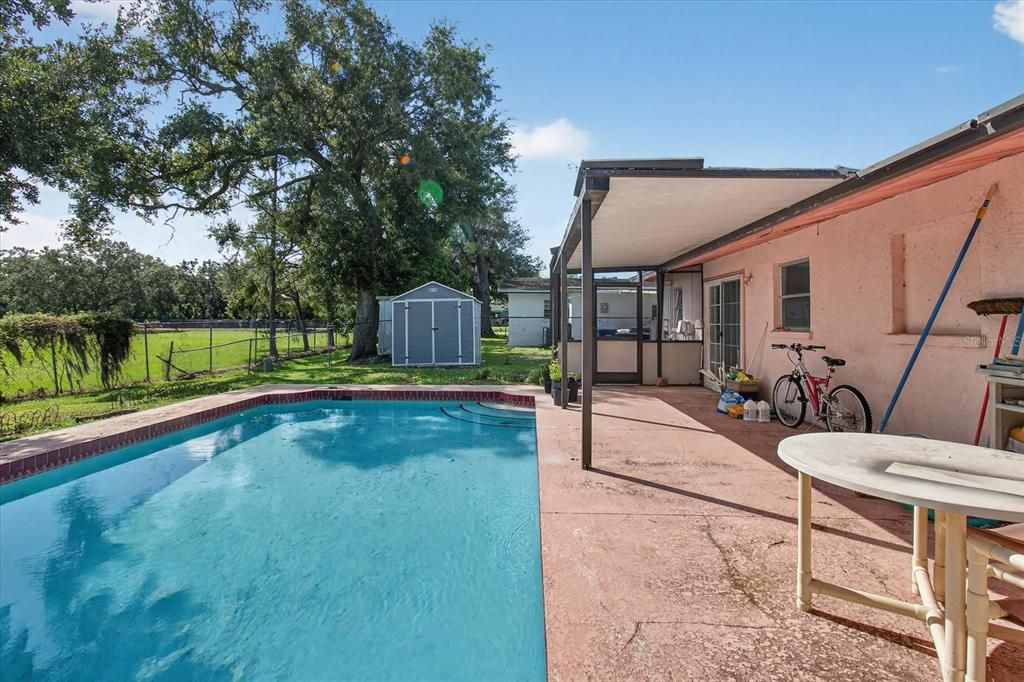 Active With Contract: $280,000 (3 beds, 1 baths, 1171 Square Feet)