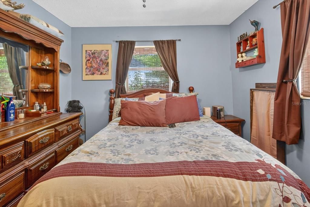 Active With Contract: $280,000 (3 beds, 1 baths, 1171 Square Feet)