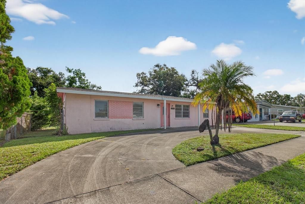 Active With Contract: $280,000 (3 beds, 1 baths, 1171 Square Feet)