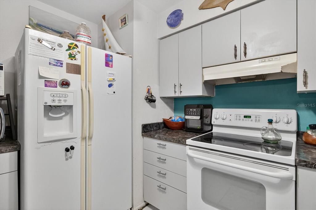 Active With Contract: $280,000 (3 beds, 1 baths, 1171 Square Feet)