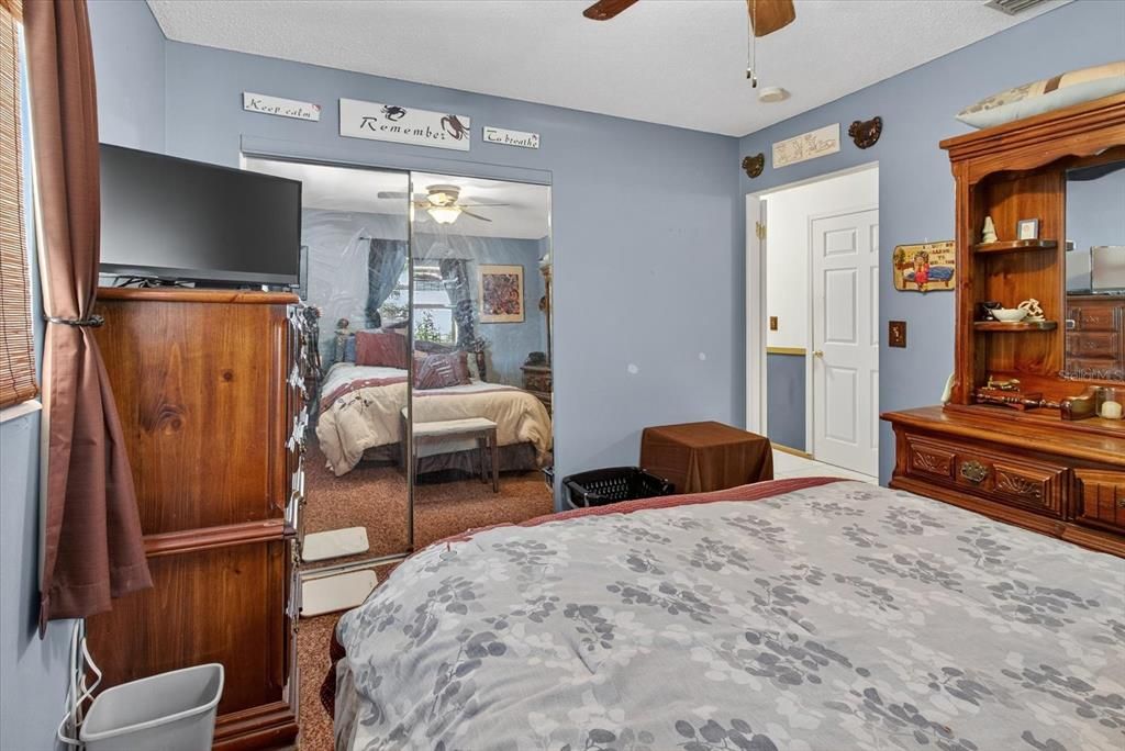 Active With Contract: $280,000 (3 beds, 1 baths, 1171 Square Feet)