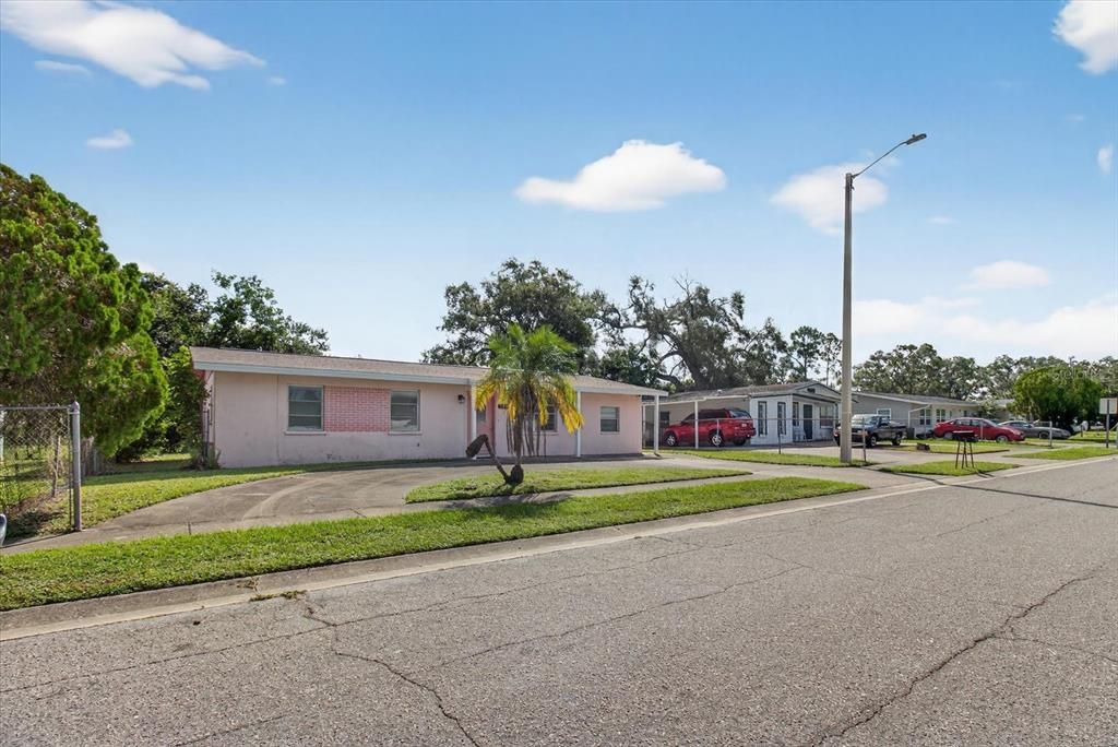 Active With Contract: $280,000 (3 beds, 1 baths, 1171 Square Feet)