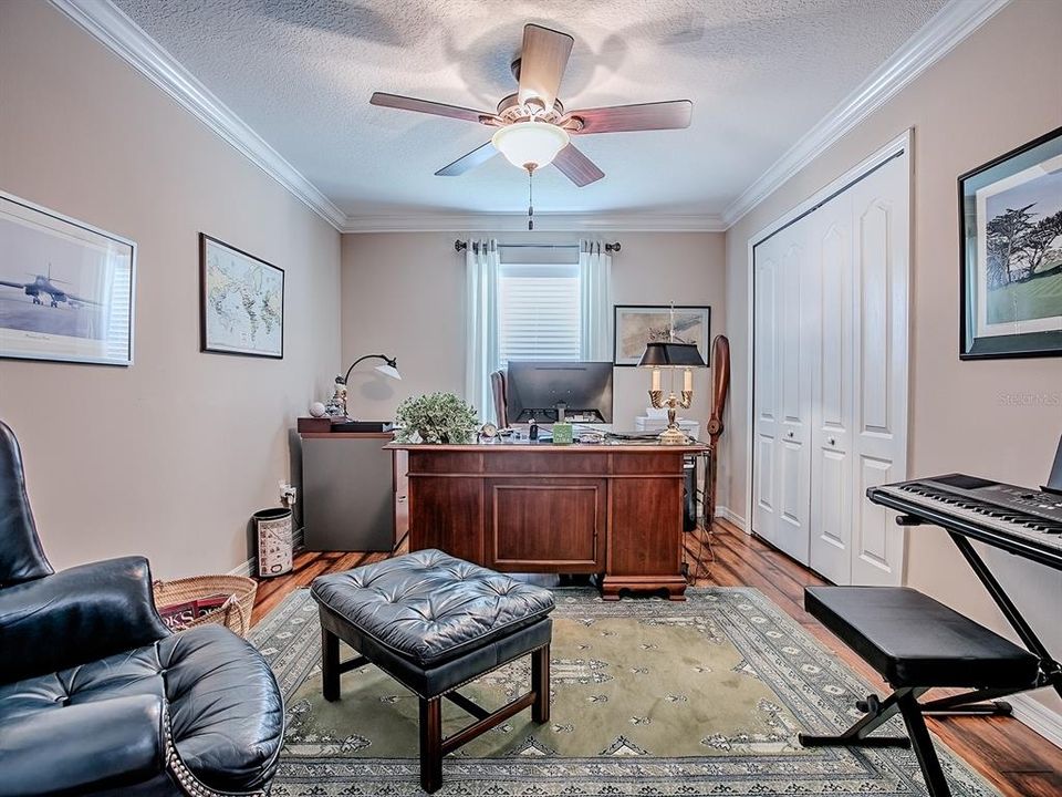 For Sale: $384,999 (3 beds, 2 baths, 1725 Square Feet)