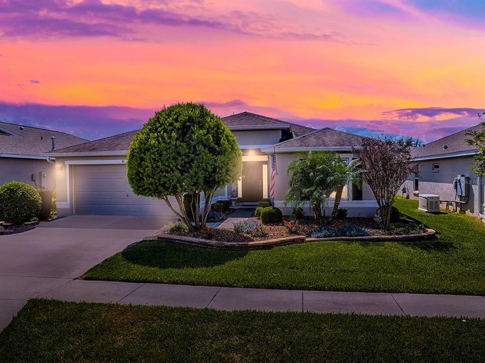 For Sale: $384,999 (3 beds, 2 baths, 1725 Square Feet)