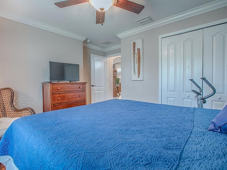 For Sale: $384,999 (3 beds, 2 baths, 1725 Square Feet)