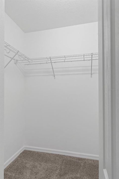 En Venta: $394,900 (3 camas, 2 baños, 1965 Pies cuadrados)