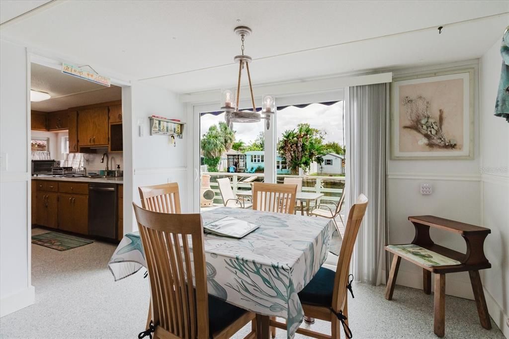 На продажу: $429,000 (3 спален, 2 ванн, 1320 Квадратных фут)