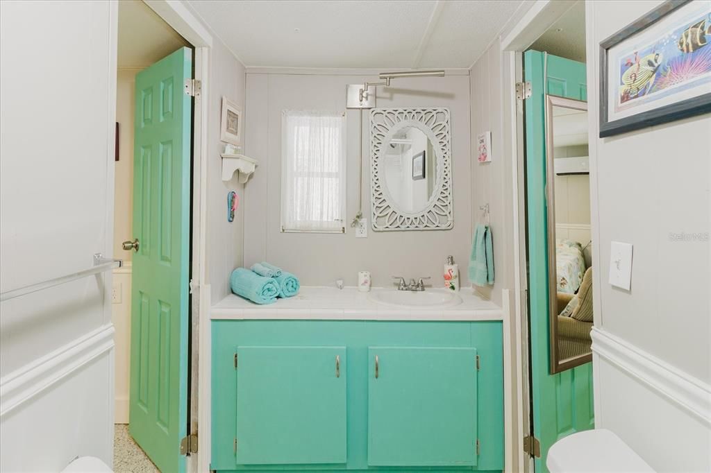 На продажу: $429,000 (3 спален, 2 ванн, 1320 Квадратных фут)