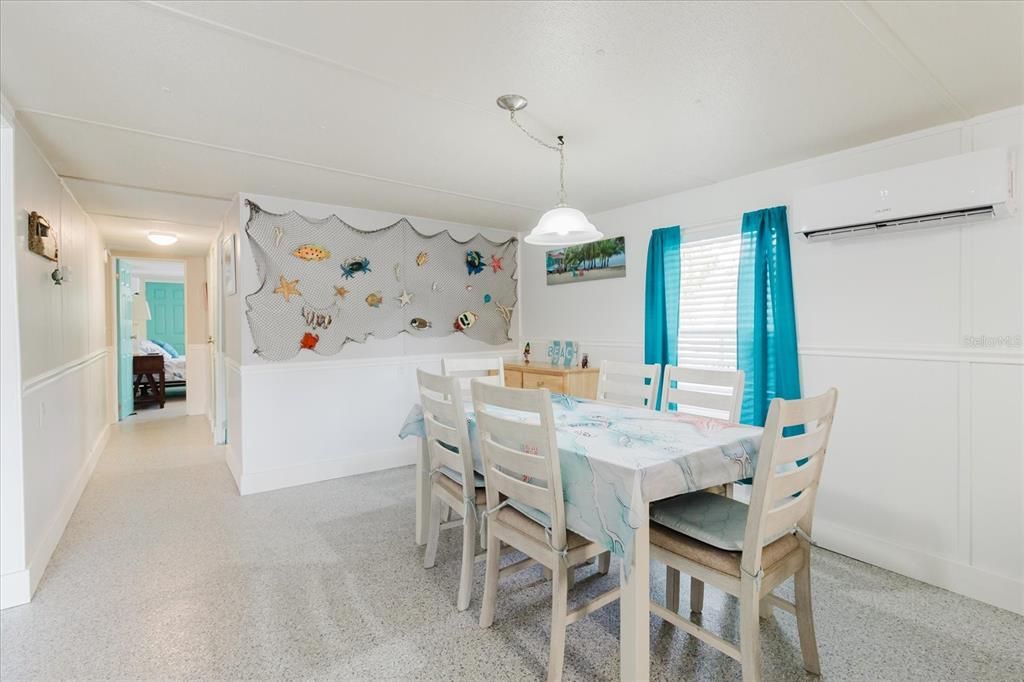 На продажу: $429,000 (3 спален, 2 ванн, 1320 Квадратных фут)