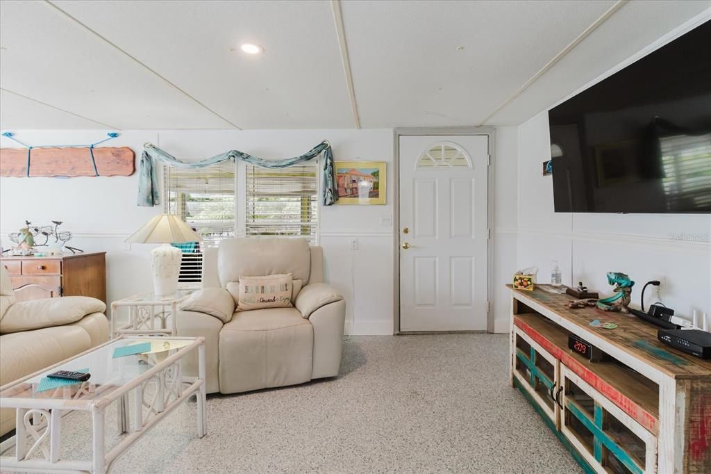 На продажу: $429,000 (3 спален, 2 ванн, 1320 Квадратных фут)