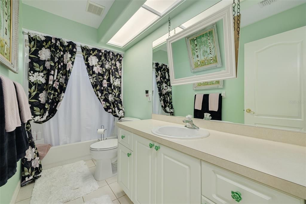 На продажу: $699,000 (4 спален, 3 ванн, 2749 Квадратных фут)