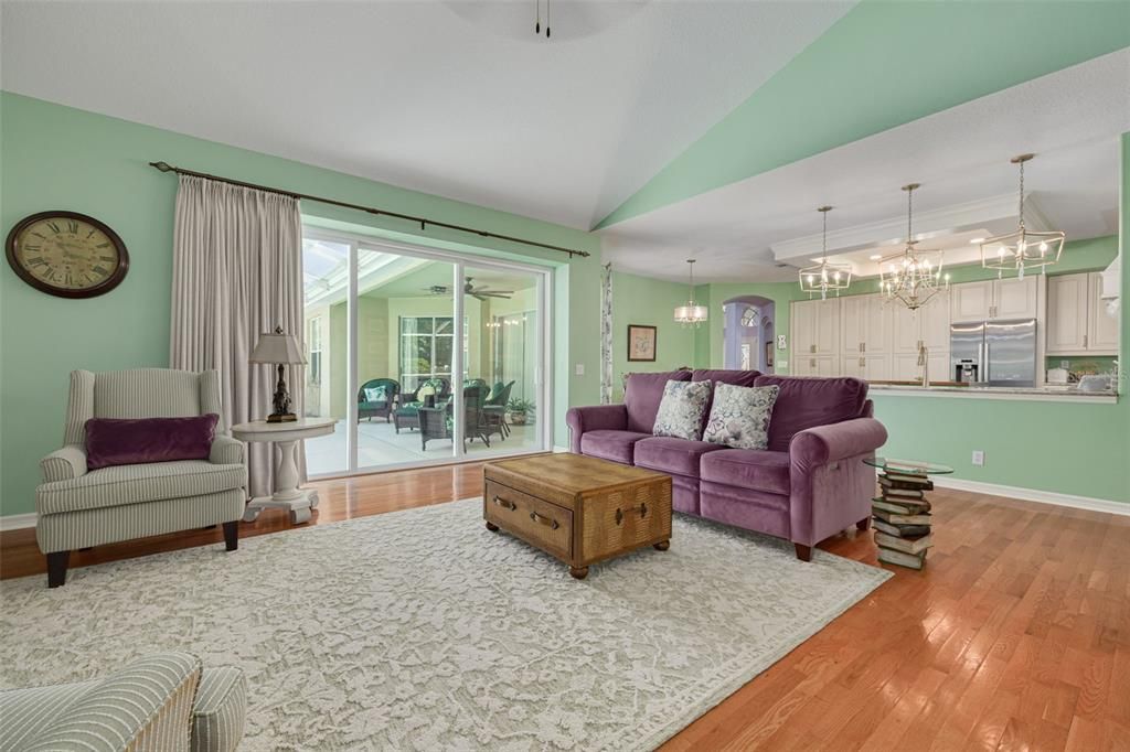 На продажу: $699,000 (4 спален, 3 ванн, 2749 Квадратных фут)