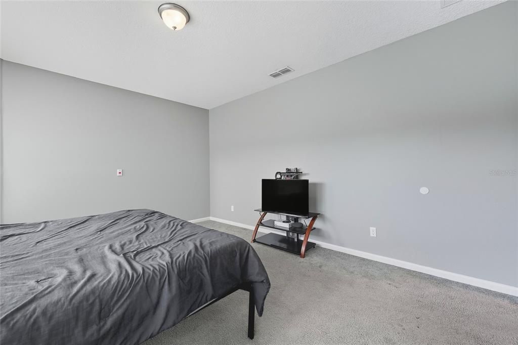 待售: $470,000 (5 贝兹, 4 浴室, 3622 平方英尺)