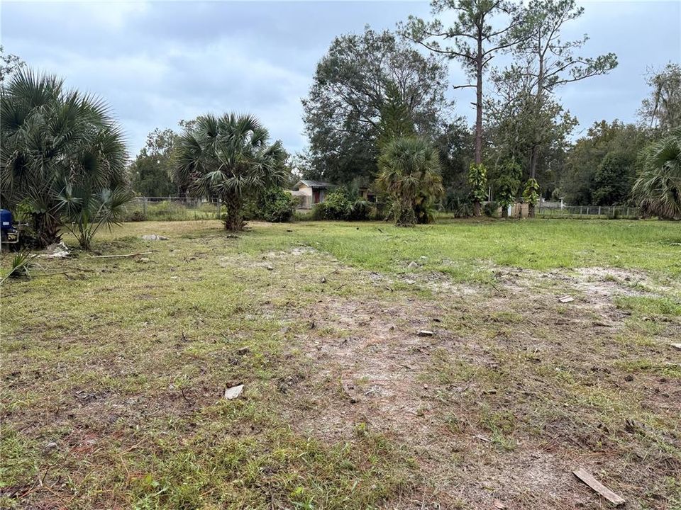 На продажу: $110,000 (0.68 acres)