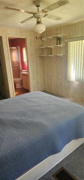 待售: $124,999 (2 贝兹, 2 浴室, 960 平方英尺)