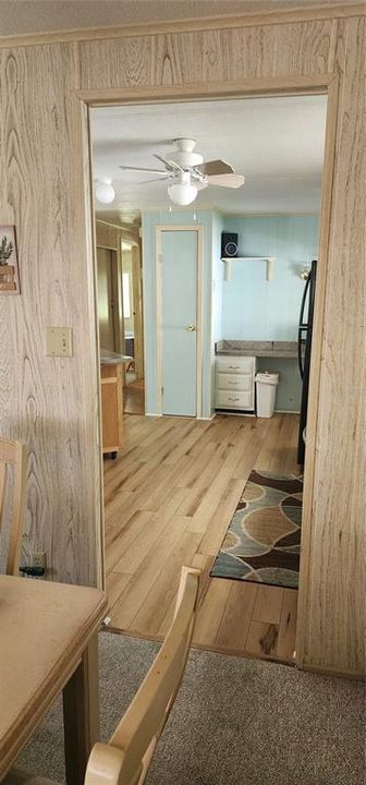 待售: $124,999 (2 贝兹, 2 浴室, 960 平方英尺)