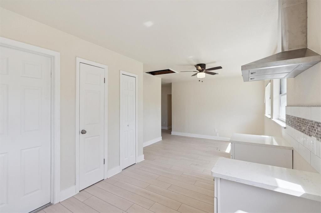 For Sale: $289,000 (4 beds, 2 baths, 1158 Square Feet)