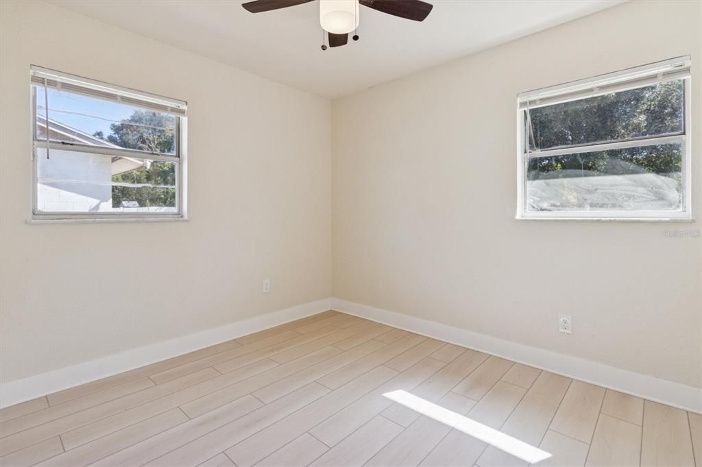 For Sale: $289,000 (4 beds, 2 baths, 1158 Square Feet)