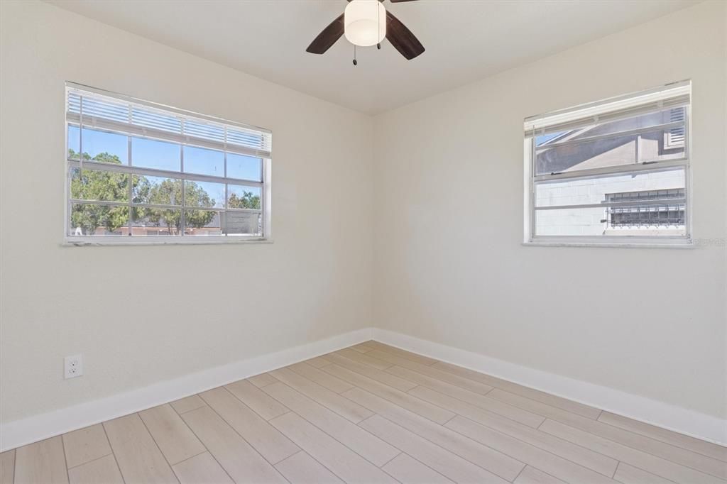 For Sale: $289,000 (4 beds, 2 baths, 1158 Square Feet)