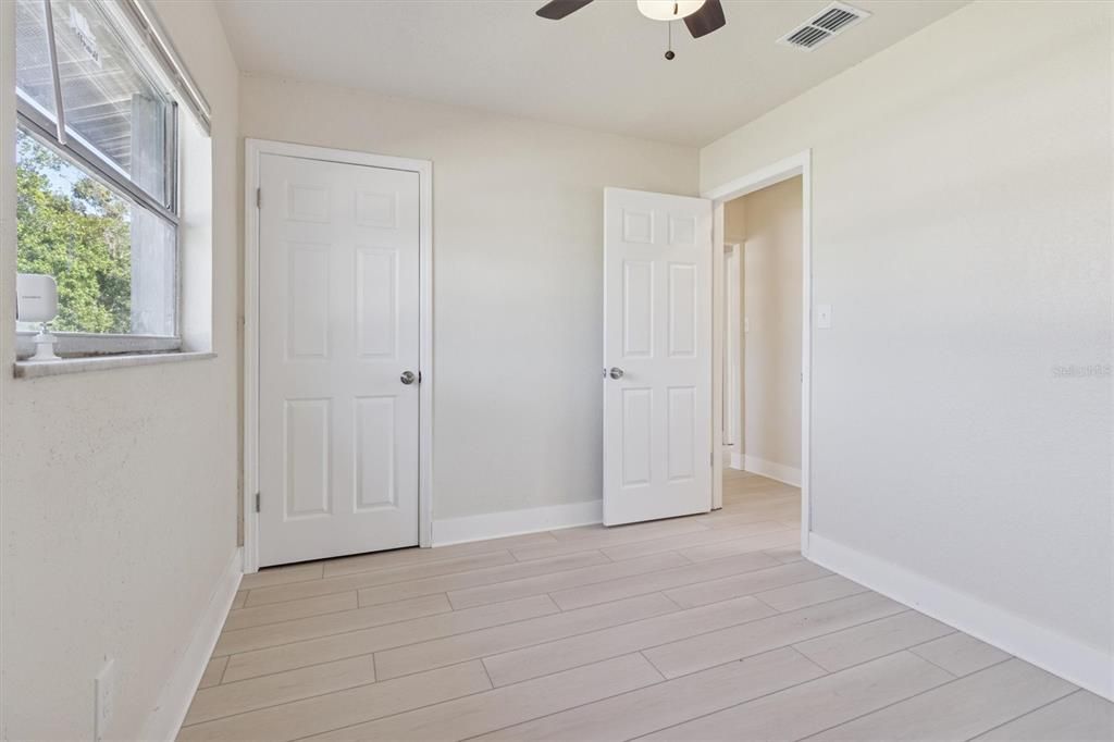 For Sale: $289,000 (4 beds, 2 baths, 1158 Square Feet)