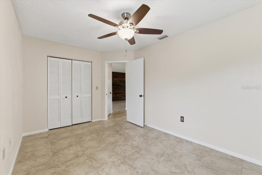 Activo con contrato: $197,000 (2 camas, 2 baños, 1098 Pies cuadrados)