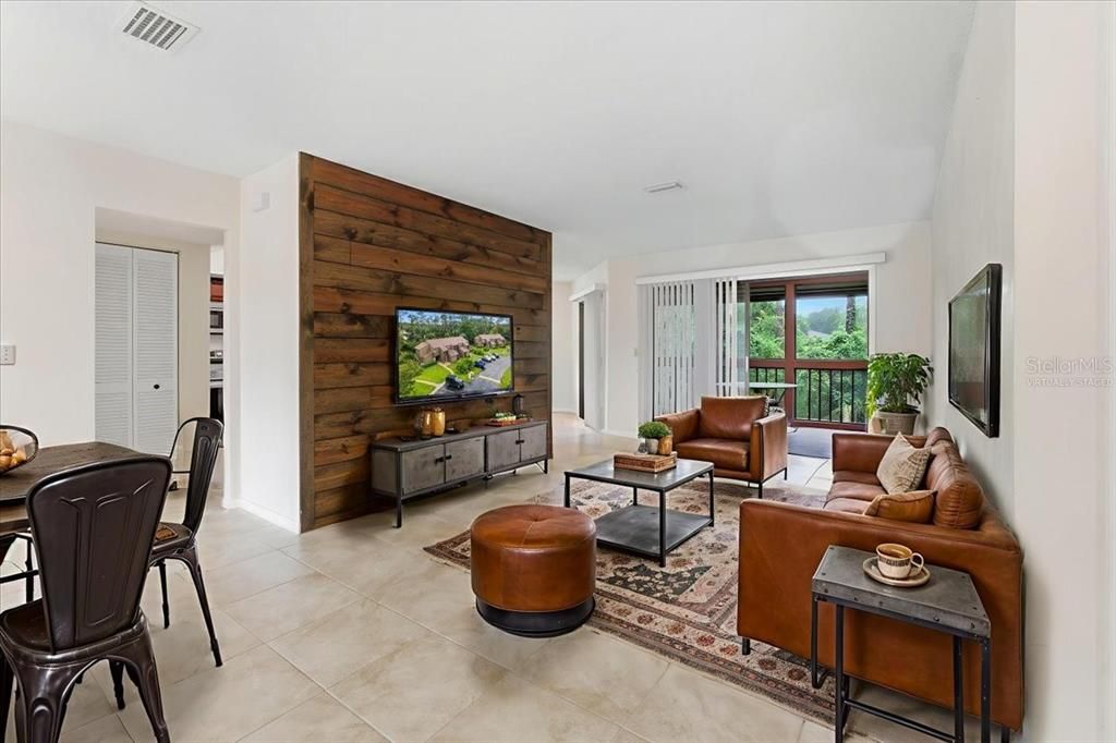 Activo con contrato: $197,000 (2 camas, 2 baños, 1098 Pies cuadrados)