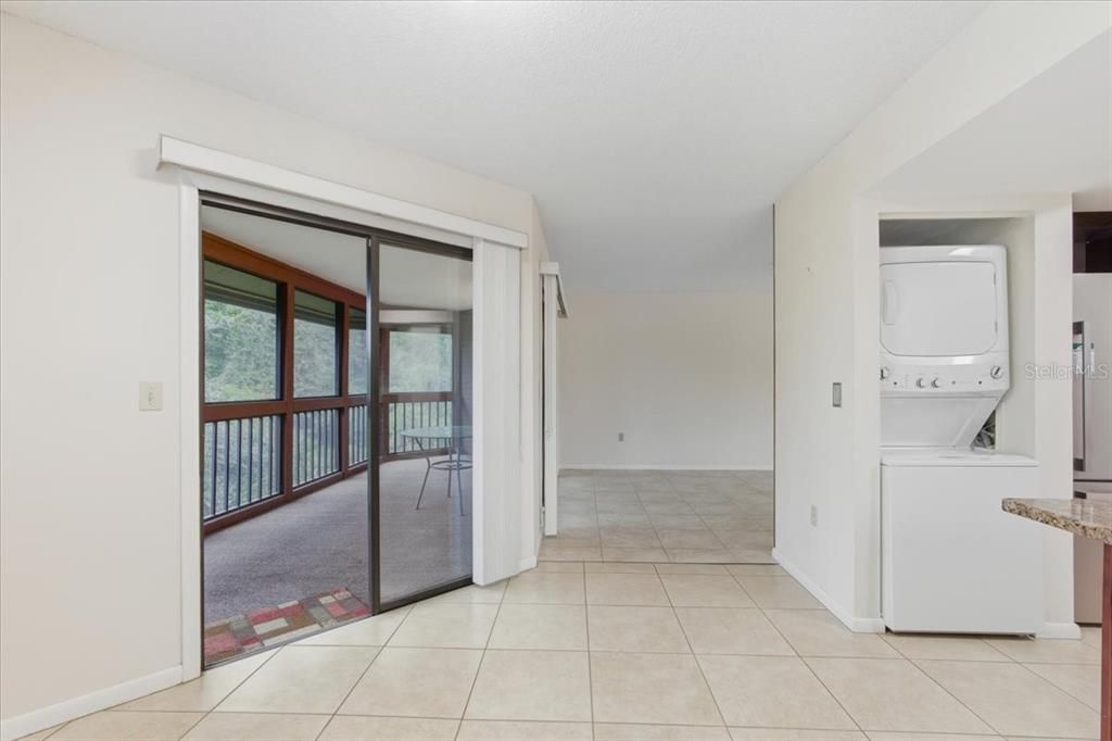 Activo con contrato: $197,000 (2 camas, 2 baños, 1098 Pies cuadrados)