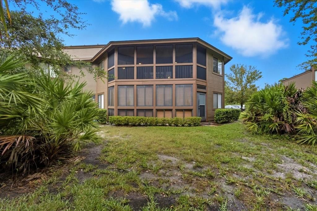 Activo con contrato: $197,000 (2 camas, 2 baños, 1098 Pies cuadrados)