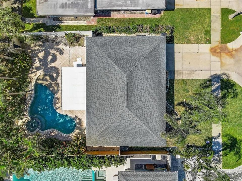 For Sale: $945,000 (3 beds, 2 baths, 1297 Square Feet)