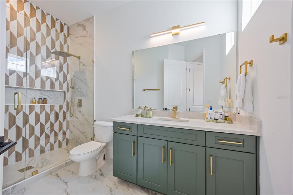 For Sale: $2,680,000 (6 beds, 5 baths, 5248 Square Feet)