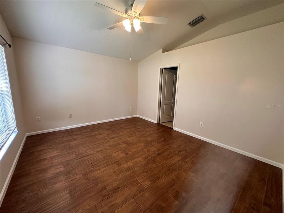 For Rent: $2,100 (3 beds, 2 baths, 1505 Square Feet)