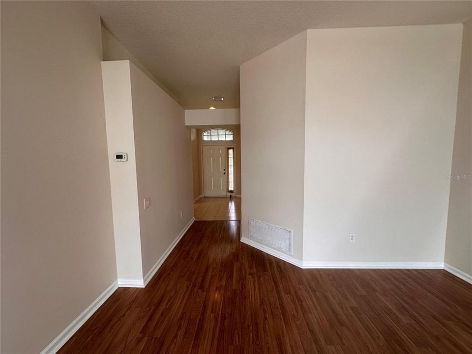 For Rent: $2,100 (3 beds, 2 baths, 1505 Square Feet)