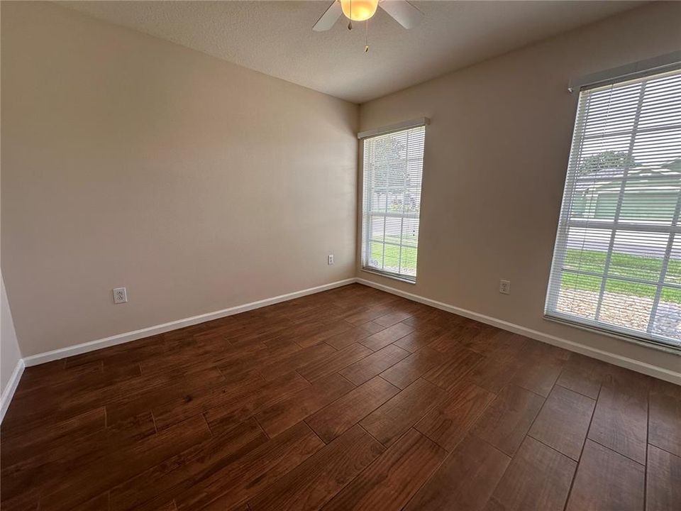 For Rent: $2,100 (3 beds, 2 baths, 1505 Square Feet)
