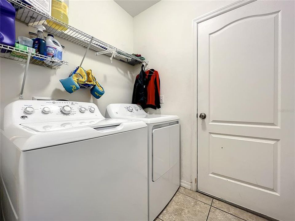 En Venta: $410,000 (3 camas, 2 baños, 1770 Pies cuadrados)