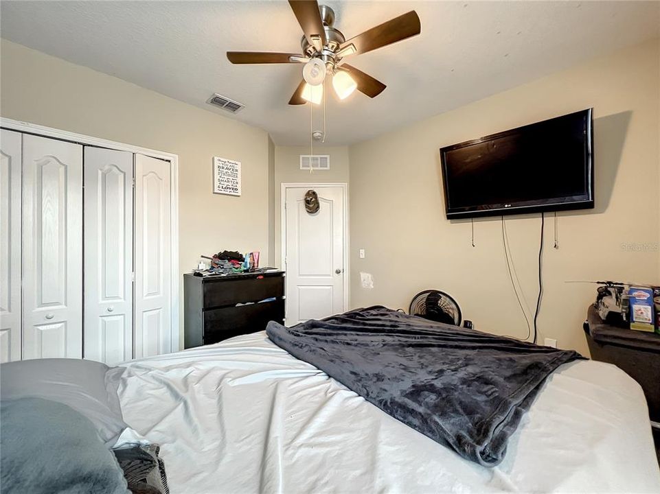 En Venta: $410,000 (3 camas, 2 baños, 1770 Pies cuadrados)