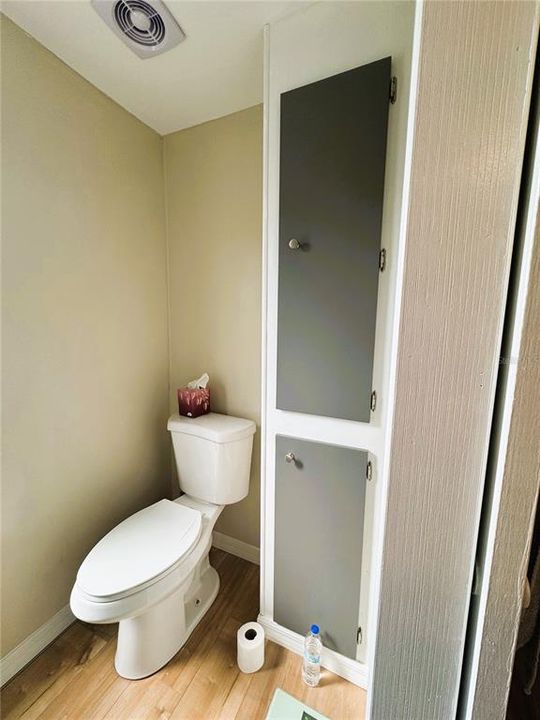 待售: $154,000 (2 贝兹, 2 浴室, 1332 平方英尺)