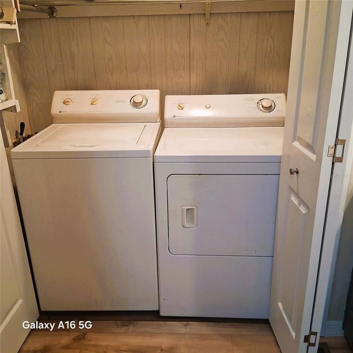 待售: $154,000 (2 贝兹, 2 浴室, 1332 平方英尺)