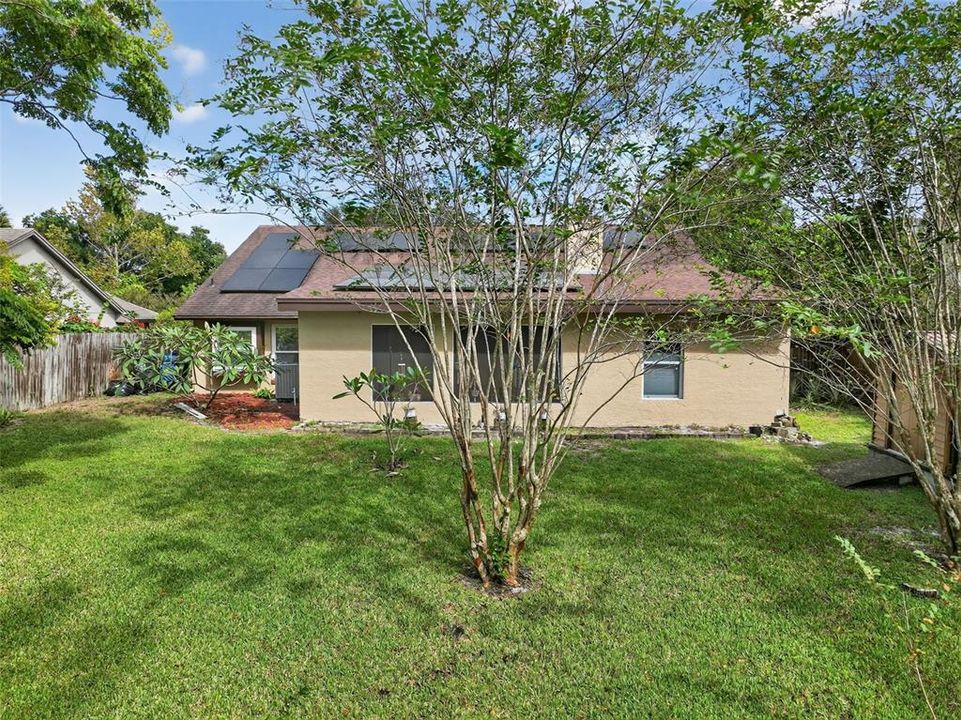 Под контрактом: $395,000 (4 спален, 2 ванн, 1816 Квадратных фут)