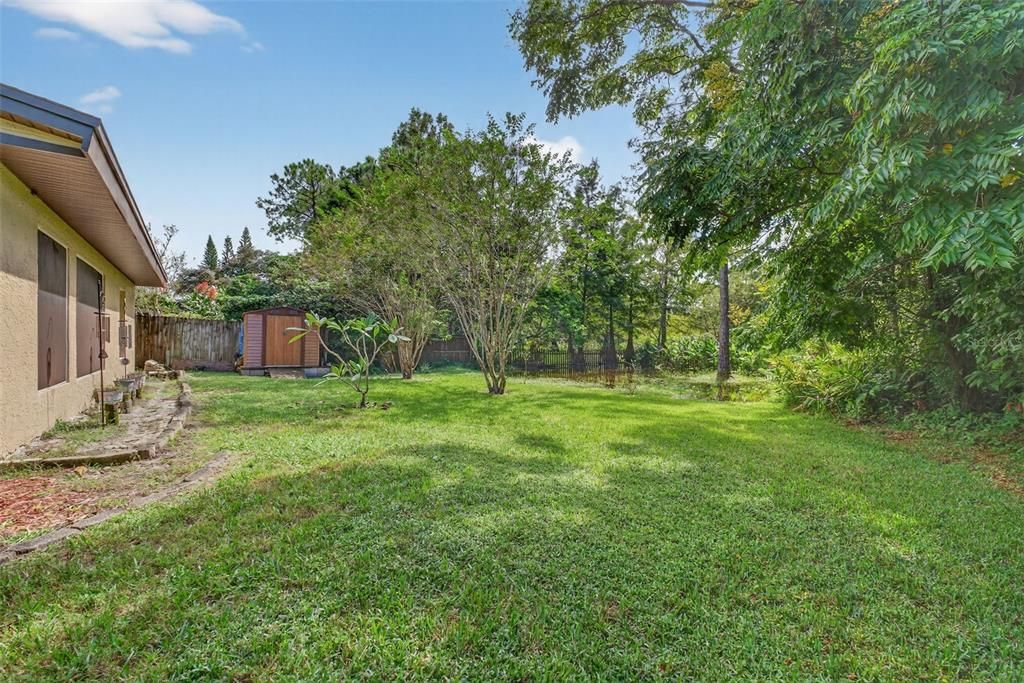 Под контрактом: $395,000 (4 спален, 2 ванн, 1816 Квадратных фут)