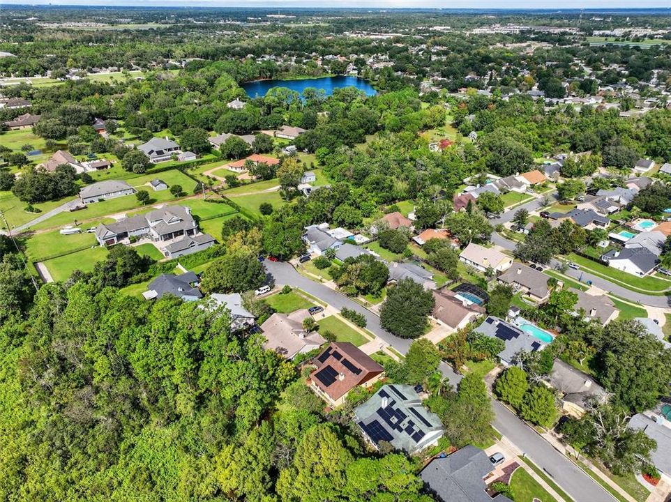 Под контрактом: $395,000 (4 спален, 2 ванн, 1816 Квадратных фут)