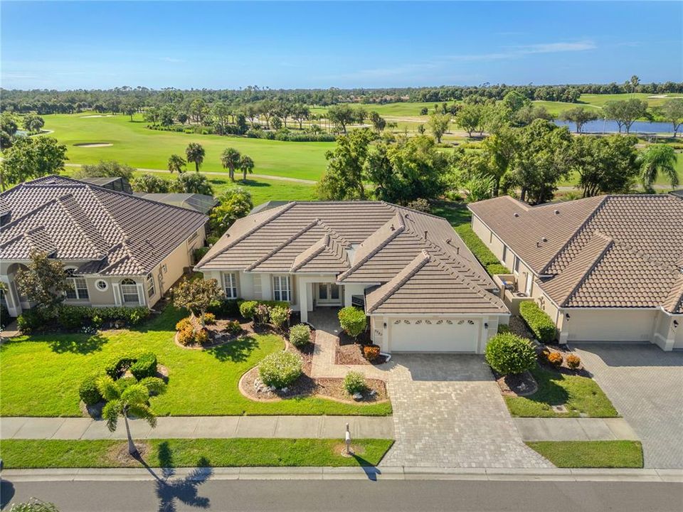 For Sale: $525,000 (3 beds, 2 baths, 1963 Square Feet)